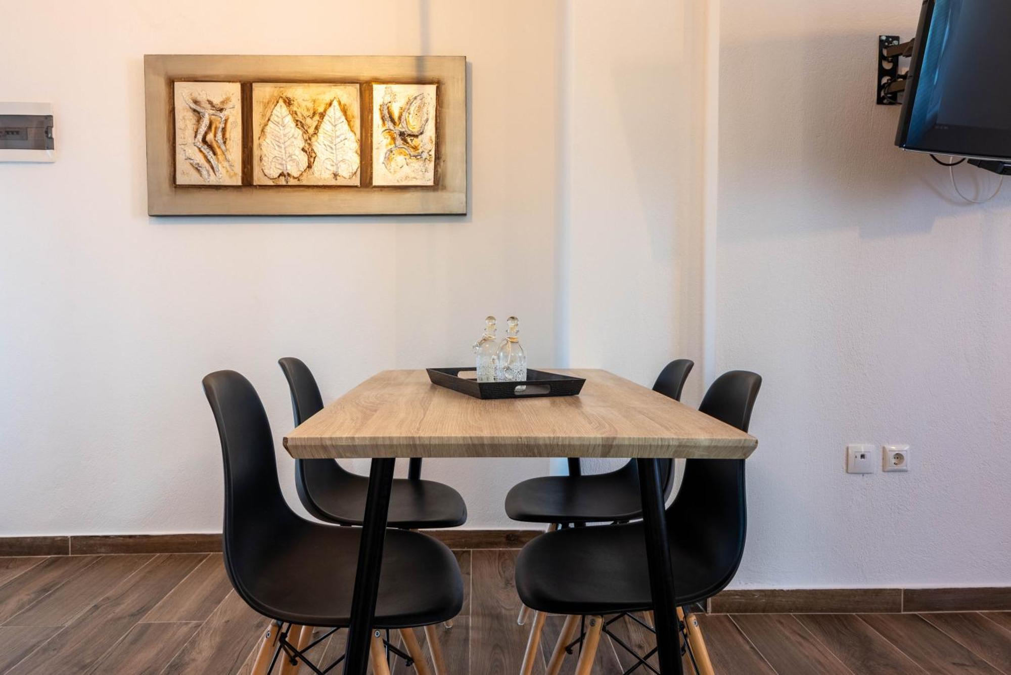 Aigli Luxury Studios Nea Roda Eksteriør billede