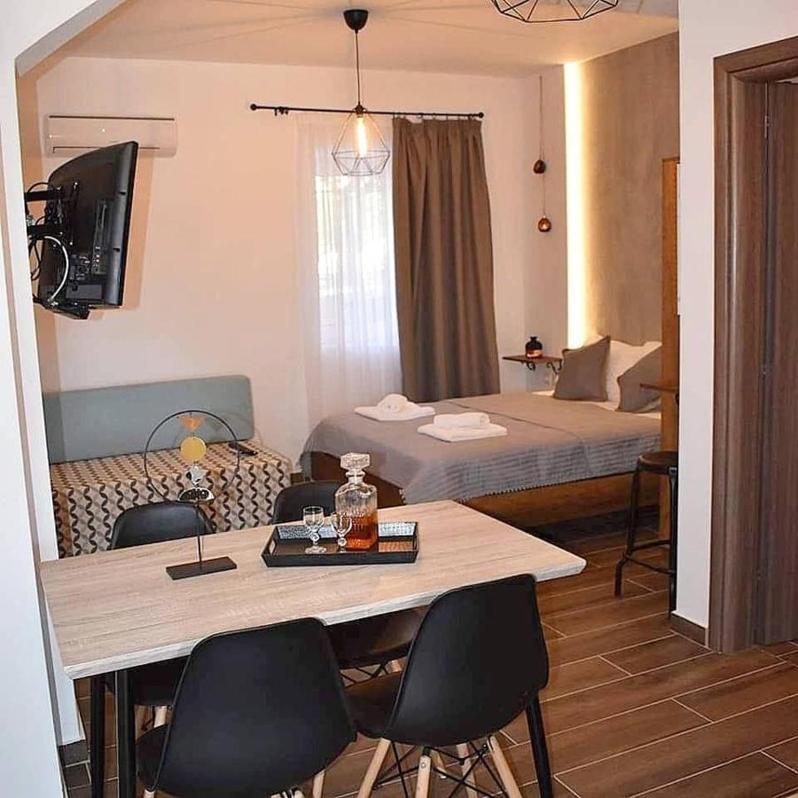 Aigli Luxury Studios Nea Roda Eksteriør billede